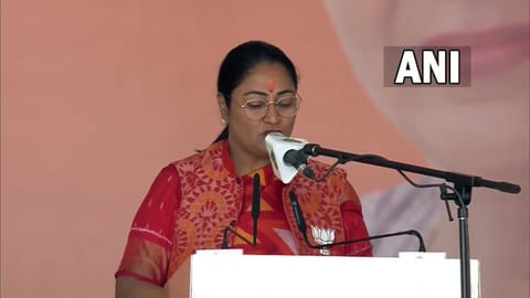 Delhi chief minister Rekha Gupta takes the oath of office at Ramlila Maidan on Thursday, February 20, 2025.