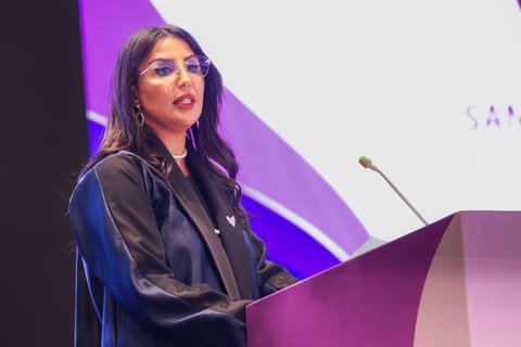 Sanaa Ouahmane, CEO of AWR Mobility Services & AWR Trading, speaking at The Future Women Leaders Forum