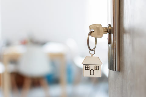 Many tenants in Dubai seeking lease renewals are feeling the heat from the successive rent hikes landlords are demanding.