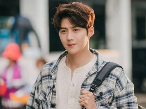 Kim Seon-ho in the series Hometown Cha Cha, which cemented his stardom.