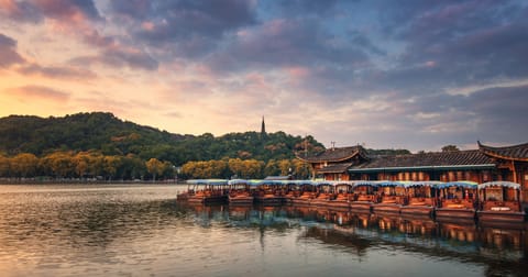 The new Emirates service to Hangzhou will operate with a three-class Boeing 777-300ER, totalling 2,478 weekly seats.