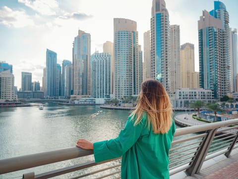 No, you can't view Burj Khalifa from everywhere, sigh.
