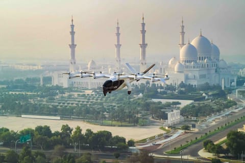 Archer’s electric air taxi lifts off over Abu Dhabi, offering a glimpse into the future of flight.