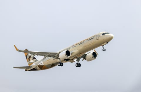 Etihad keeps planes packed while growing capacity.