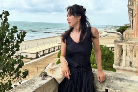 Son Ye-jin stuns in chic all-black vibes at Venice International Film Festival, proving simple always wins