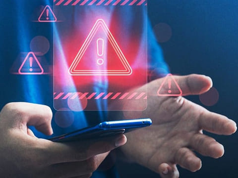 UAE Ministry warns public against fraudulent calls from unknown numbers
