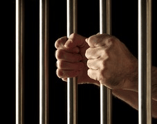 Fujairah Court sentences two men to life in prison for smuggling pills disguised as medicine