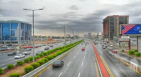 Saudi Arabia Civil Defence warns of flash floods, hail, strong winds across Kingdom