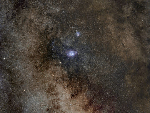 Stunning Milky Way captured over Abu Dhabi desert