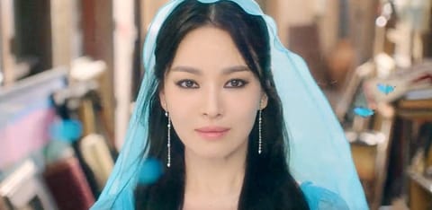Song Hye-kyo has a lightning appearance in the drama.