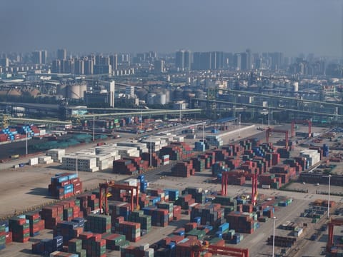 According to the US Trade Representative, the port fee will be charged for each visit to the United States, a maximum of five times per ship per year. Chinese-made ships will pay $18 per net tonne — or $120 per container — with an increase of $5 per year for the following three years.