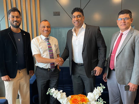 Tristar Group CEO Eugene Mayne (2nd from left) with Sri Lanka Dubai and the Northern Emirates Consul General Alexi Gunasekera (2nd from right), Sri Lanka Dubai and the Northern Assistant Consul Lalith Lokudadalla (right), and Tristar Finance staff Aruna Weerasinghe (left).