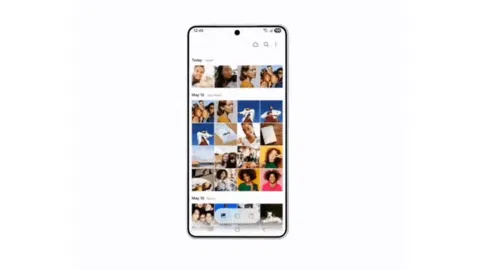 The app was demonstrating a new Privacy Display feature and used what appears to be the S26 Ultra as the example device.