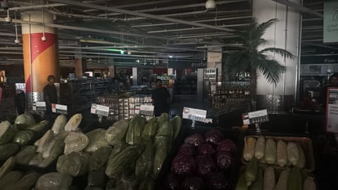 Power has been restored, with supply gradually returning to the remaining locations after safety checks.