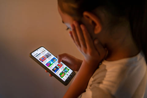 The system will require users to upload documents such as a passport or ID card to confirm their age, but officials stressed that it is designed to be anonymous and prevent tracking.