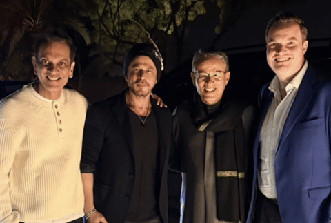 Shah Rukh Khan spotted in Dubai