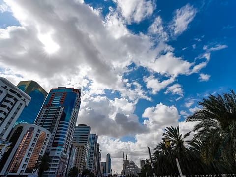 UAE weather forecast: Fair skies with early fog risk through Sunday