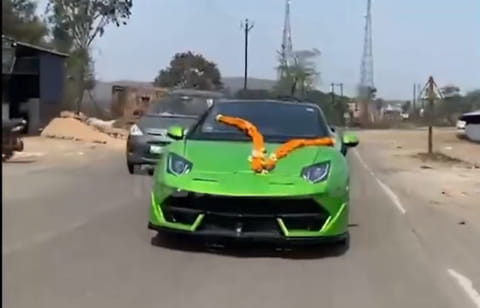 This Indian mechanic converts a Maruti 800 into a Lamborghini