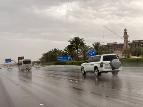 Rains and cloudy weather at Musaffah in Abu Dhabi.