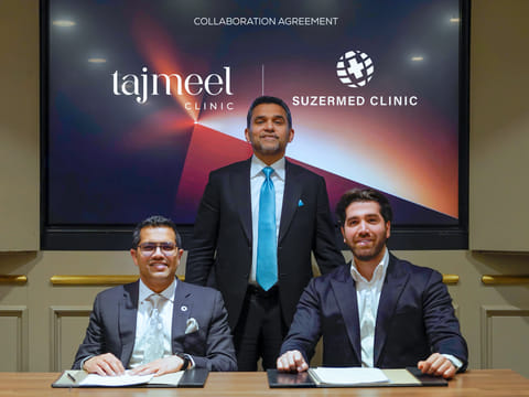 Safeer Ahamed and Hasan Süzer signing the collaboration agreement in Istanbul in the presence of Dr Shamsheer Vayalil