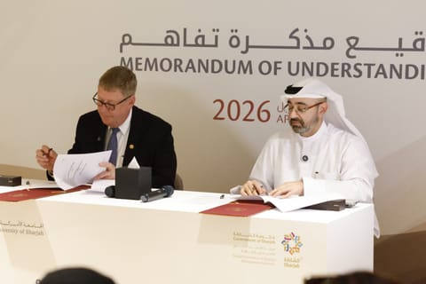 From left to right: Khalid Jasim Al Midfa and Tod Laursen