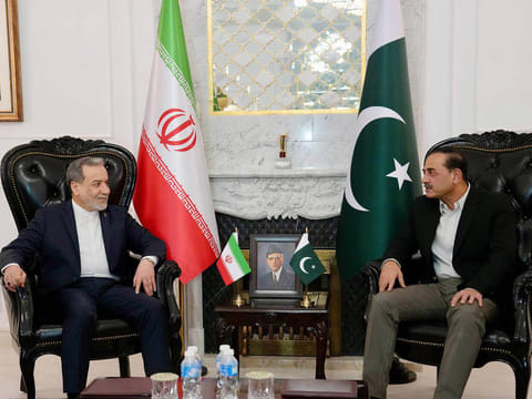 Iranian Foreign Minister Abbas Araghchi, left, meets with Pakistan's Army Chief Field Marshal Asim Munir in Islamabad, Pakistan, on Saturday, April 25, 2026.