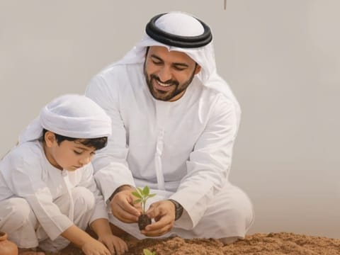 Sharjah Police launch “Awareness Begins at Home” campaign, focusing on families.