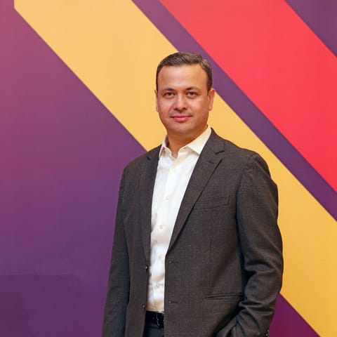 Clint Khan, Director of Y-Axis Middle East