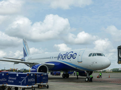 30-minute blackout: IndiGo passengers stranded in dark, sweltering cabin