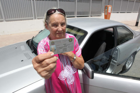 Polish expatriate woman homeless in Dubai