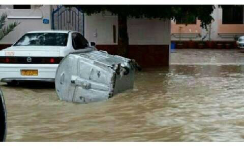 Rains flood streets in Muscat