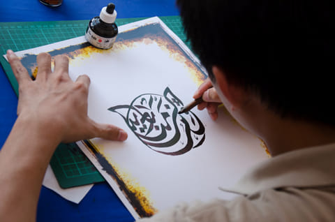 Colloquial Arabic - a theat to the language?