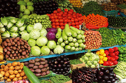Karen loves that the Al Aweer Fruit and Vegetable market is open 24 hours, 7 days a week