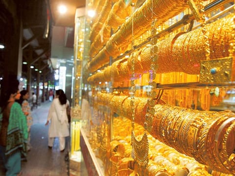 Dubai’s Gold Souq. Gold posted a second straight weekly decline that trimmed this year’s rally to 18 per cent but is still the best performer on an index of 22 raw materials.