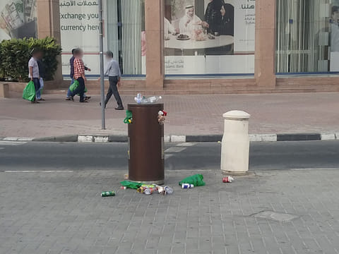 Metro passengers need to stop littering