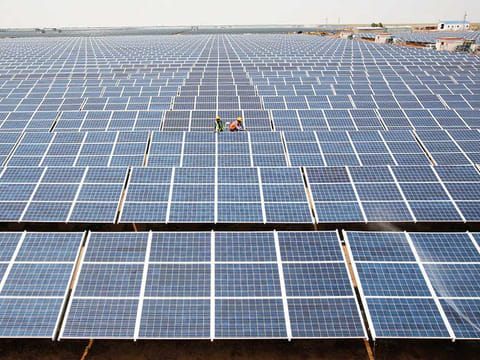 The Sindh government is going to start from next month a World Bank-assisted project to energise 200,000 homes in far-flung rural areas of the province using solar power.