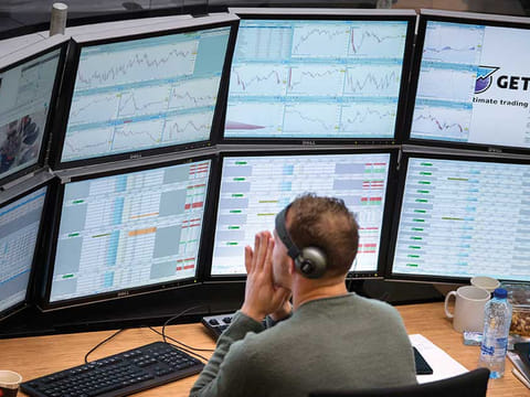 If apps can suggest best investment options, why not take the digital connection further?