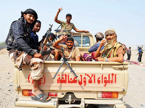 Coalition forces advance towards port city of Hodeida, controlled by Al Houthi militia.