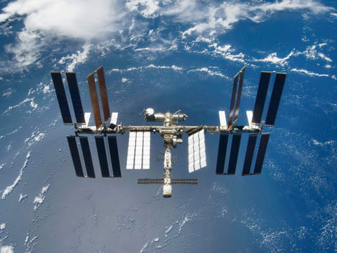 Hazza, Sultan chosen for UAE space mission