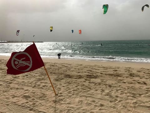 Rough sea no swimming at Kite Beach
PHOTO Sankha Kar/Gulf News