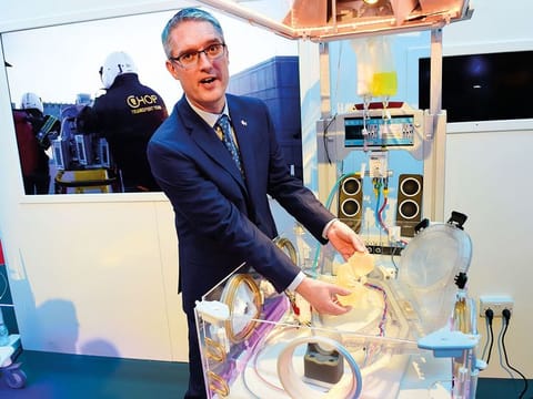 Marcus G. Davey, senior research investigator at the Children’s Hospital of Philadelphia, demonstrate a womb-like device called Extend, for premature babies who need a ventilator.