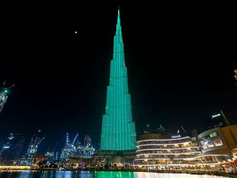Burj Khalifa joins Tourism Ireland’s global greening programme.