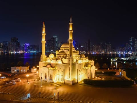 Al Noor mosque at Sharjah Buhairah Corniche.