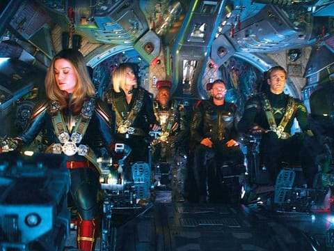 Brie Larson, Scarlett Johansson, Don Cheadle, Chris Hemsworth and Chris Evans in ‘Avengers: Endgame’.