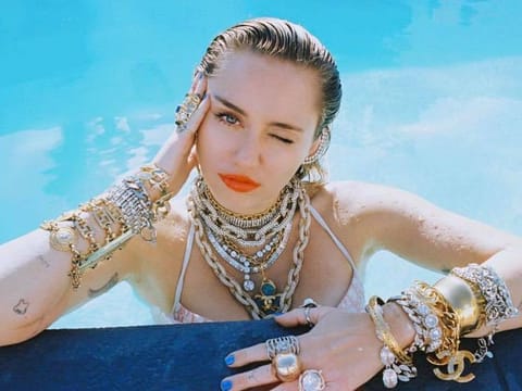 Miley Cyrus drops new EP ‘She is Coming’