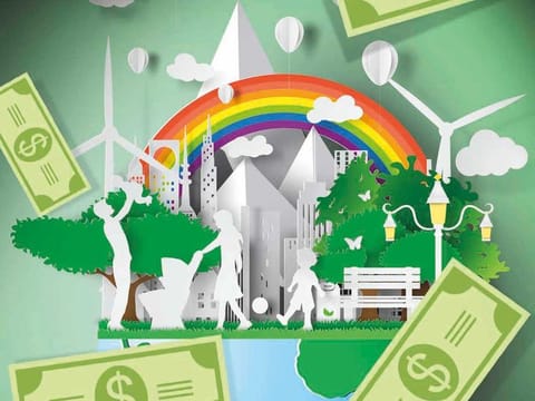 Saving and raising three kids with help from recycling circles