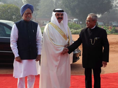 Bahrain’s King Hamad Bin Eisa Al Khalifa with then Indian President Pranab Mukherjee and then Indian Prime Minister Dr Manmohan Singh during his visit to India on February 19, 2014.