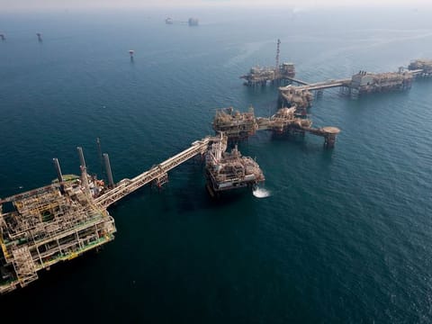 Galaxy Pipeline Assets BidCo, owned by a consortium of investors that took a stake in Abu Dhabi National Oil Company's (ADNOC) natural gas pipeline assets, launched $3.92 billion in a dual-tranche amortising bond.