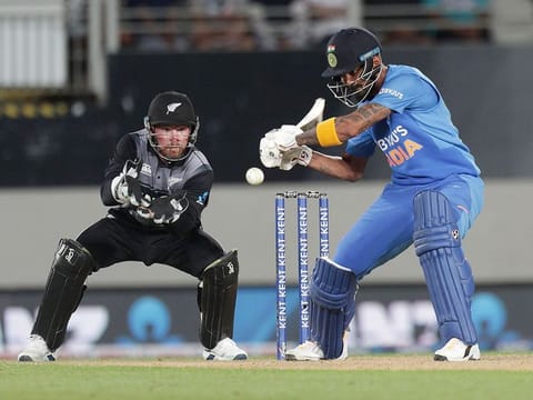 India’s Lokesh Rahul (R) bats as New Zealand’s wicketkeeper Tim Seifert (L) reacts during the second Twenty20 cricket match between them at Eden Park in Auckland on January 26, 2020.