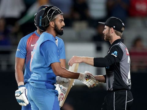 India’s Lokesh Rahul (L) speaks to New Zealand’s captain Kane Williamson (R) after winning the second Twenty20 at Eden Park in Auckland on January 26, 2020.